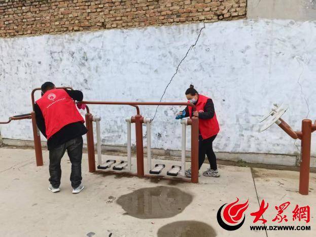 嘉祥縣黃垓鎮(zhèn)開展轄區(qū)健身器材安全排查志愿服務(wù)活動:健身器材
